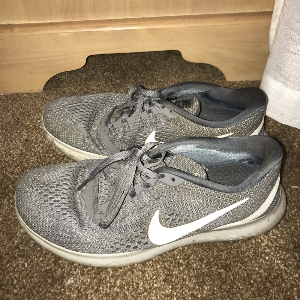 Gray Nike Free Run
